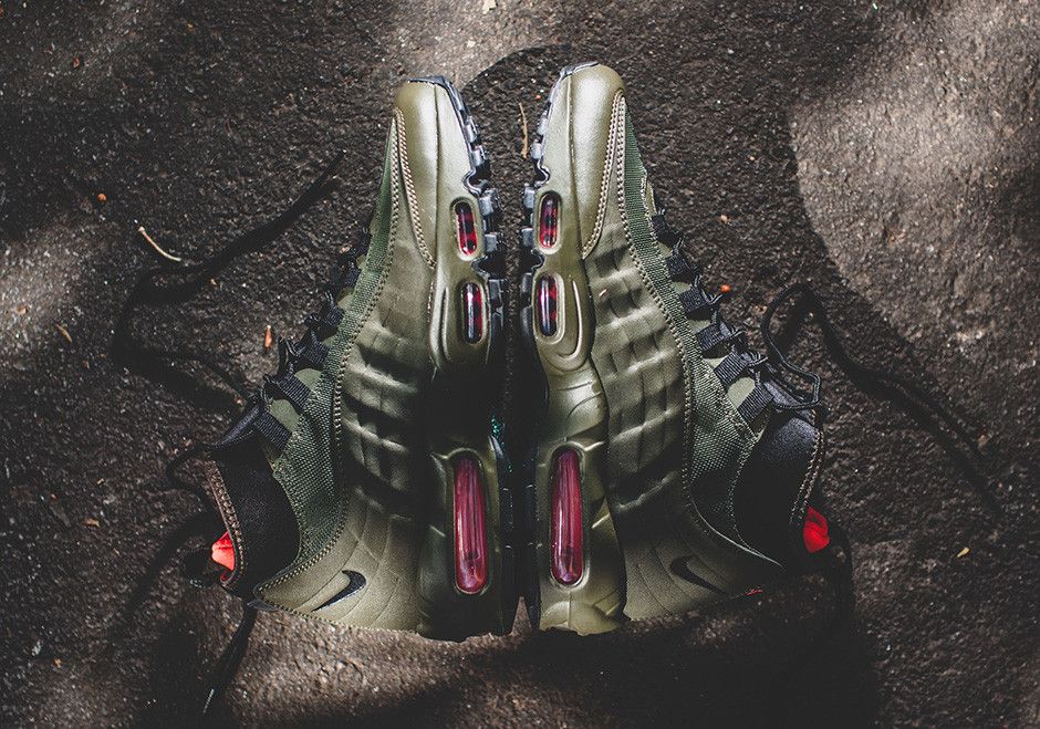Buy Air Max 95 SneakerBoot Dark Loden 806809 300 GOAT