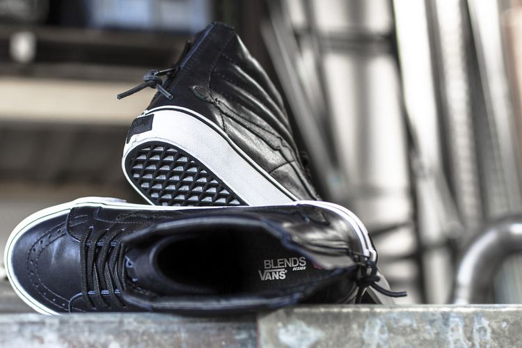 Vans Blends x Sk8 Hi Reissue Zip LX Bones   Peacoat