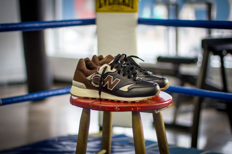 Size Burn Rubber x New Balance 577 'Joe Louis'