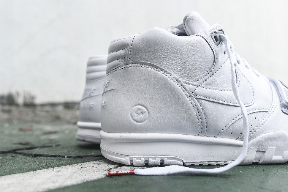 Buy Air Trainer 1 Mid SP Fragment White Wolf Grey 806942 110 GOAT