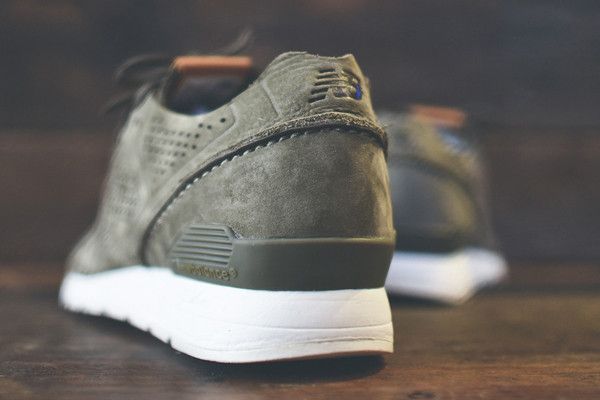 New Balance 696 Deconstructed Sage