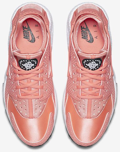 Nike Wmns Air Huarache Run Atomic Pink