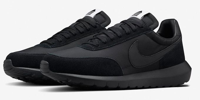 Buy DSM x NikeLab Roshe Daybreak Triple Black 849372 001 GOAT CA