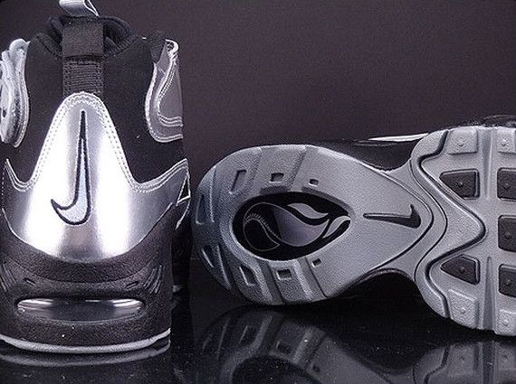 Air Griffey Max 1 Black Metallic