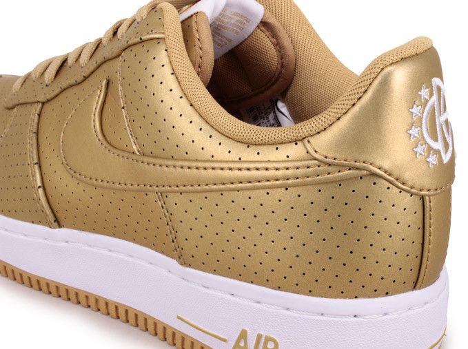 Nike Air Force 1 Low 07 LV8 Gold