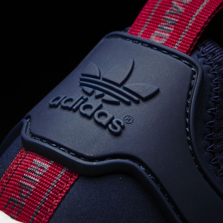 Adidas Wmns NMD R1 Collegiate Navy