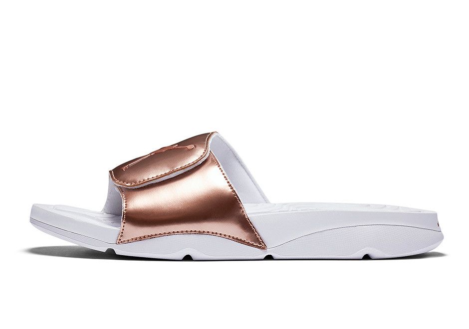 Size 11.0 Air Jordan Hydro 5 Pinnacle Bronze
