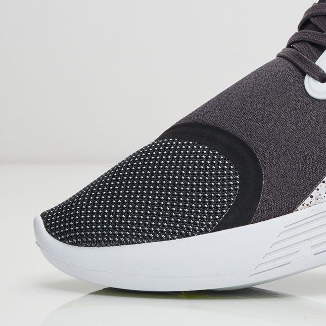 nike lunarcharge premium le vapormax