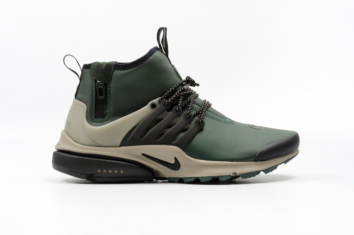 nike utility green