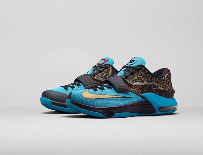 Size 10.5 KD 7 N7