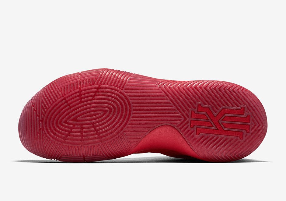 Kyrie 2 gold swoosh shop