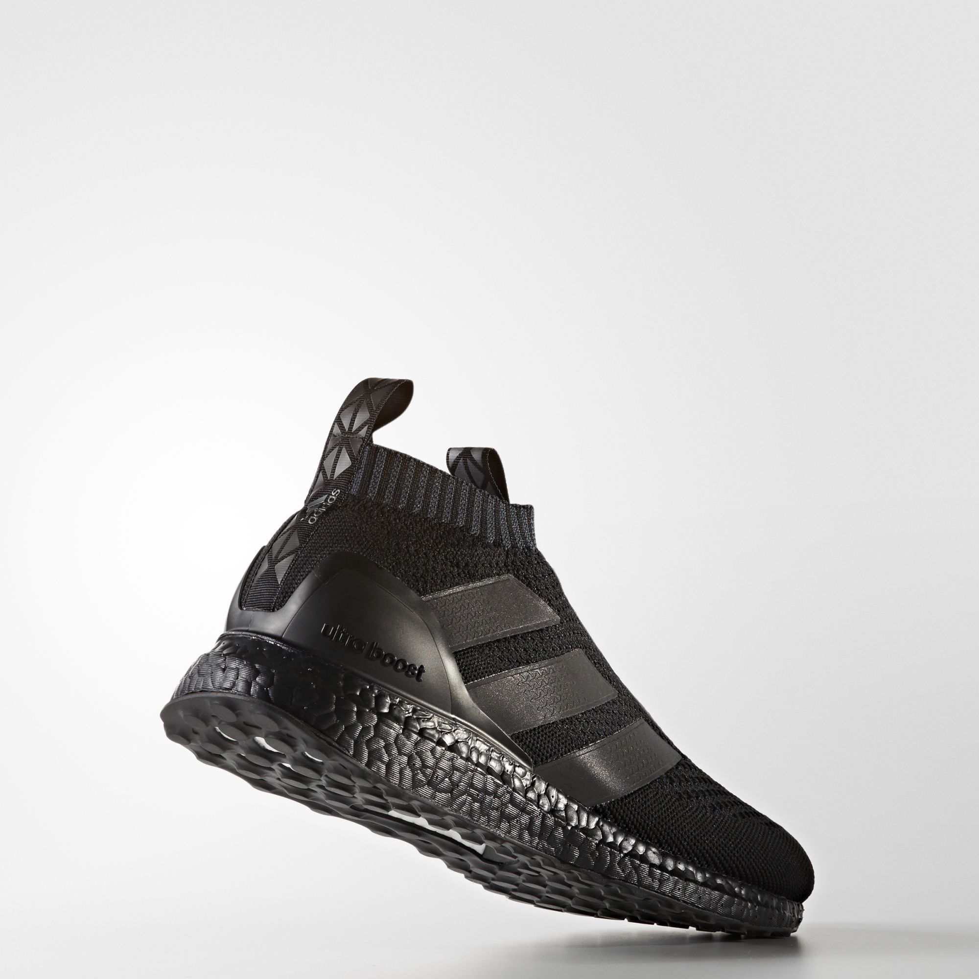 Ace 16 purecontrol ultra boost triple black best sale