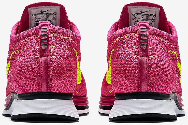 Nike Flyknit Racer Fireberry