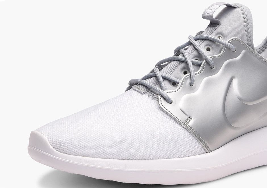 Buy Roshe Two Metallic Silver 844656 100 GOAT
