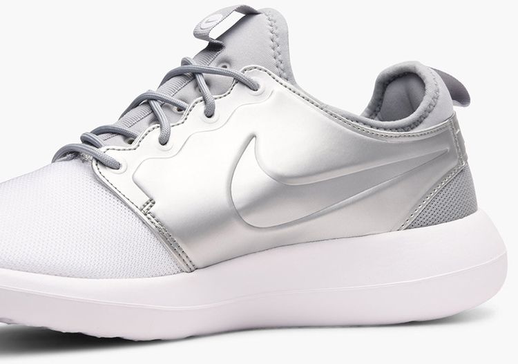 Nike Roshe Two Metallic Silver