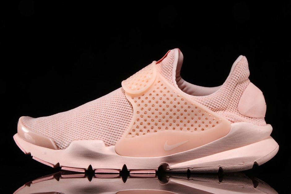 Nike sock dart breathe top