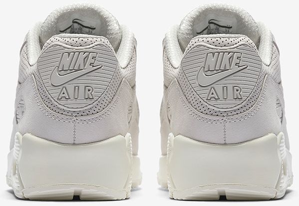 NikeLab Wmns Air Max 90 Pinnacle Light Bone