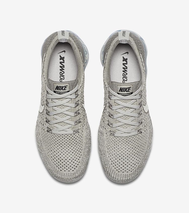 Vapormax pale grey top