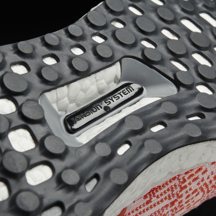 Adidas Wmns UltraBoost Uncaged Haze Coral