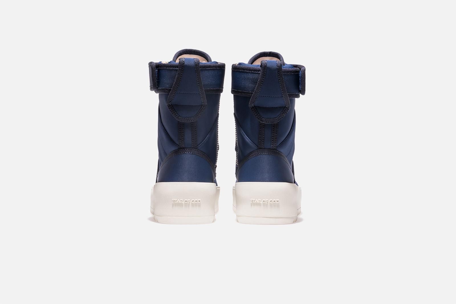 Kith fear of god nike top