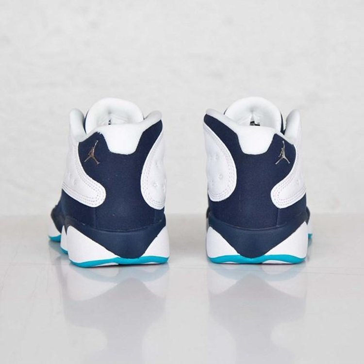 Air Jordan 13 Retro Low GS Hornets