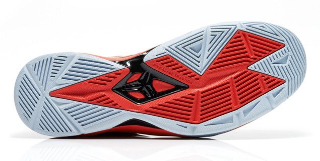 Nike blade traction sales