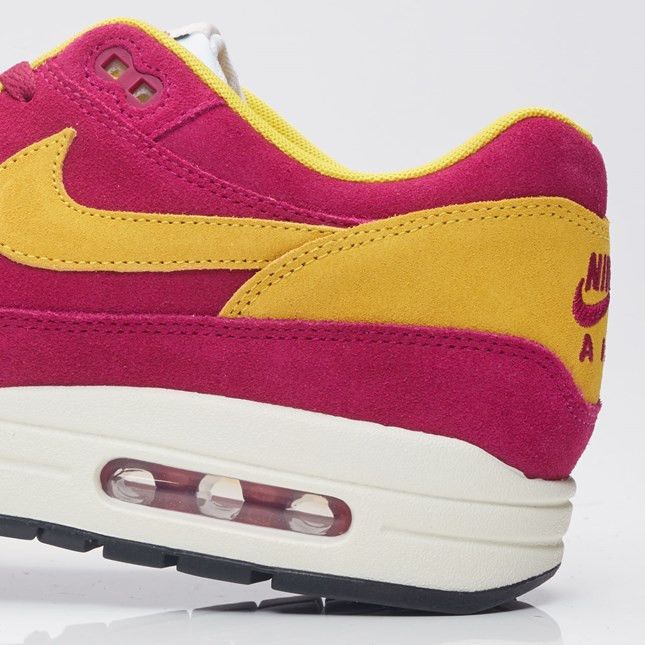 Size Nike Air Max Premium 'Dynamic Berry'