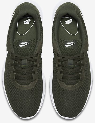 Nike Tanjun