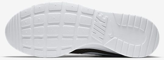 Nike Tanjun