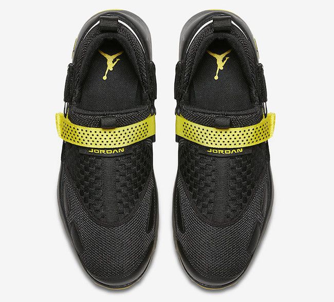 Jordan Trunner LX 9.5 Black
