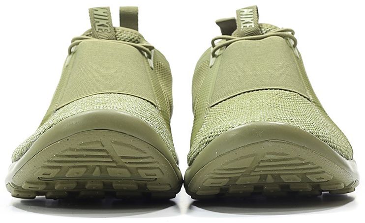 Nike Air Current Slip On