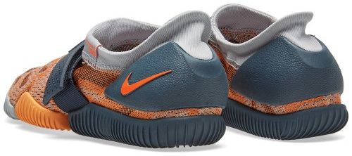 NikeLab Aqua Sock 360 Wolf Grey Crimson