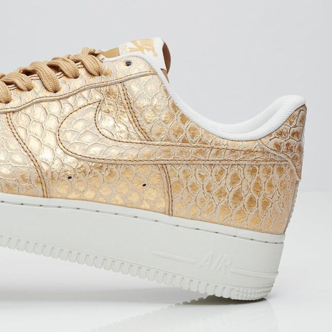 Nike Air Force 1 Low 07 LV8 Golden Scales