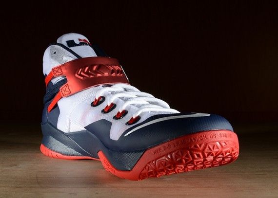 Buy Zoom LeBron Soldier 8 USA 653641 114 GOAT CA