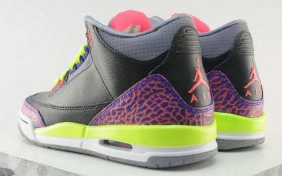 GS) Air Jordan 3 Retro 'Black Atomic Red' 441140-039