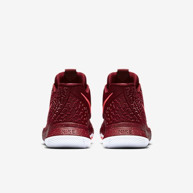 Maroon kyrie 3 discount