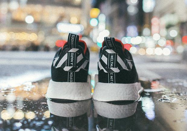 Adidas NMD R2 Tokyo