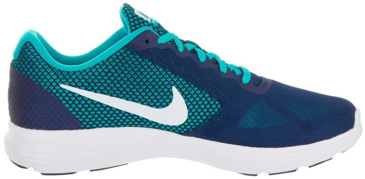 Nike Revolution 3