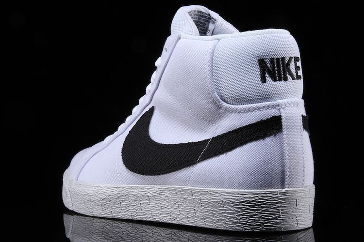 Nike SB Zoom Blazer Mid Canvas White Black Gum