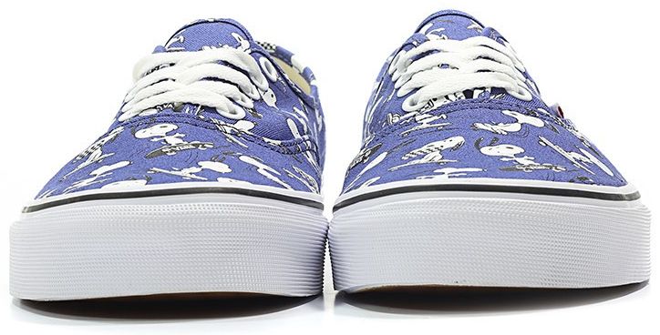 Peanuts x Vans Authentic Snoopy Skating