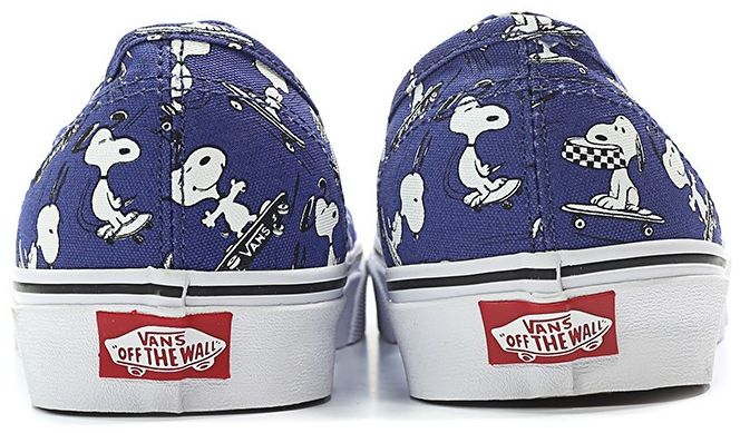 Peanuts x Vans Authentic Snoopy Skating