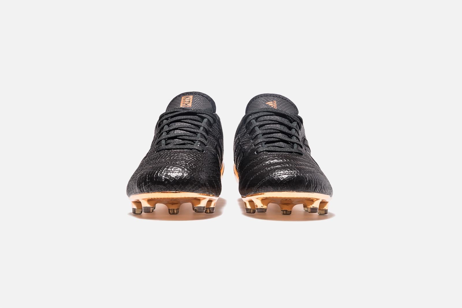 Size 10.0 Kith x Copa Mundial 17.1 Cleat