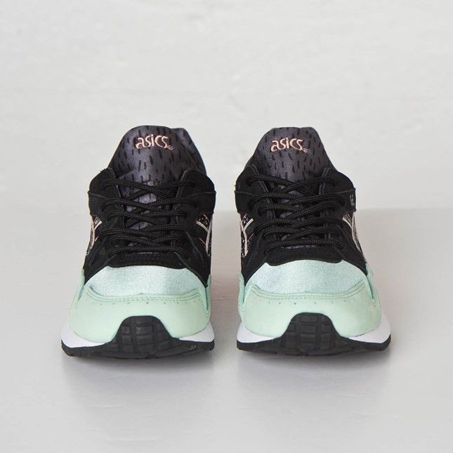 Size 10.0 Naked x Wmns Gel Lyte 5 Hafnia