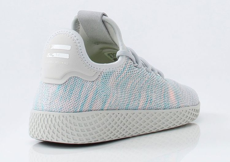 Pharrell x Tennis Hu Blue Pink