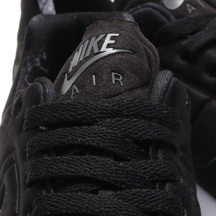 Nike Air Zoom Pegasus 92