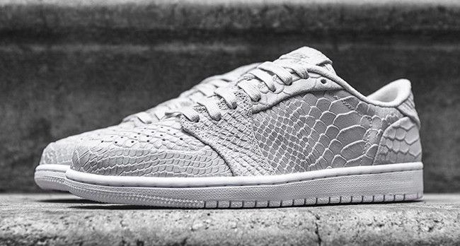 Air Jordan 1 Retro Low NS Off White