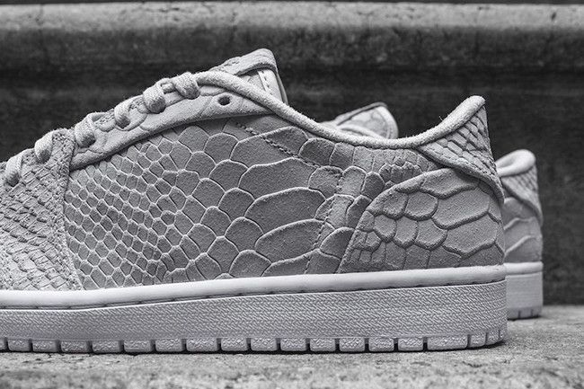 Air Jordan 1 Retro Low NS Off White