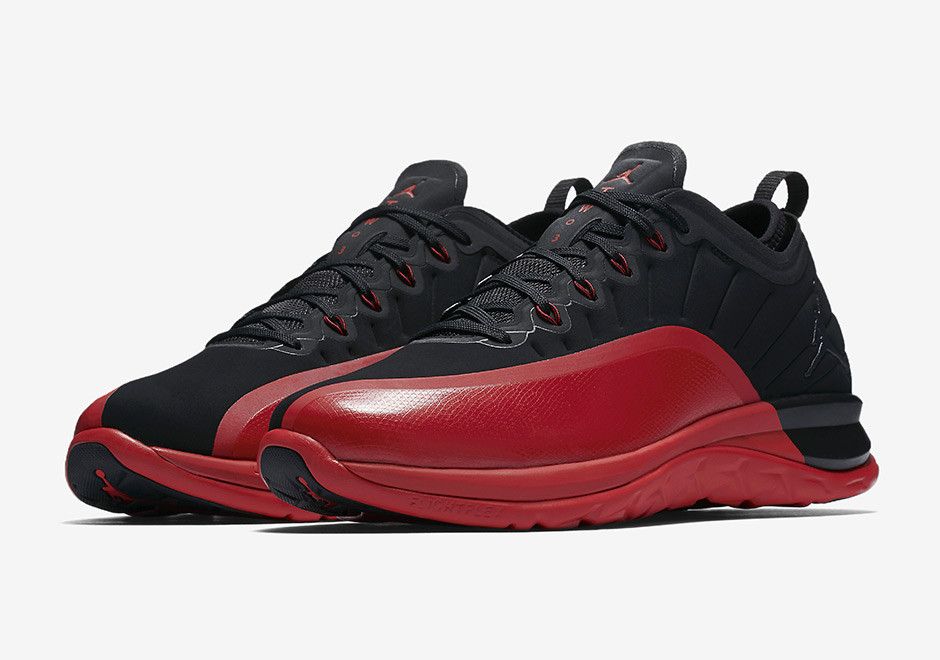 Jordan trainer prime black 2025