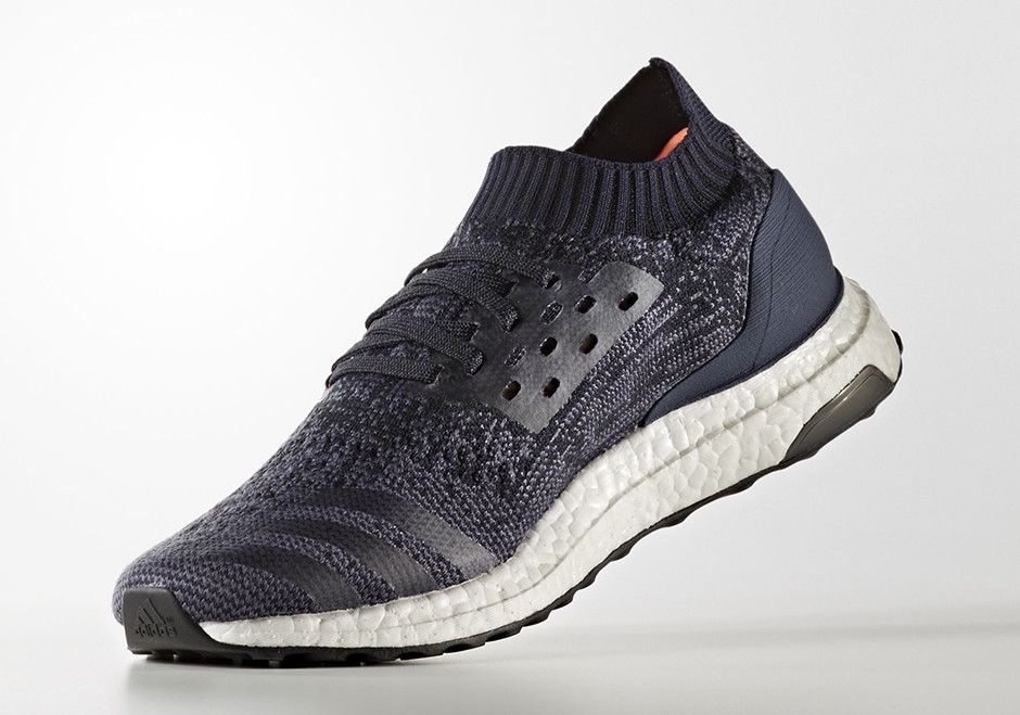Ultra boost uncaged core black legend ink top