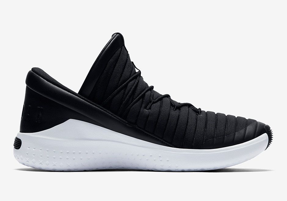 Buy Jordan Flight Luxe 919715 010 GOAT